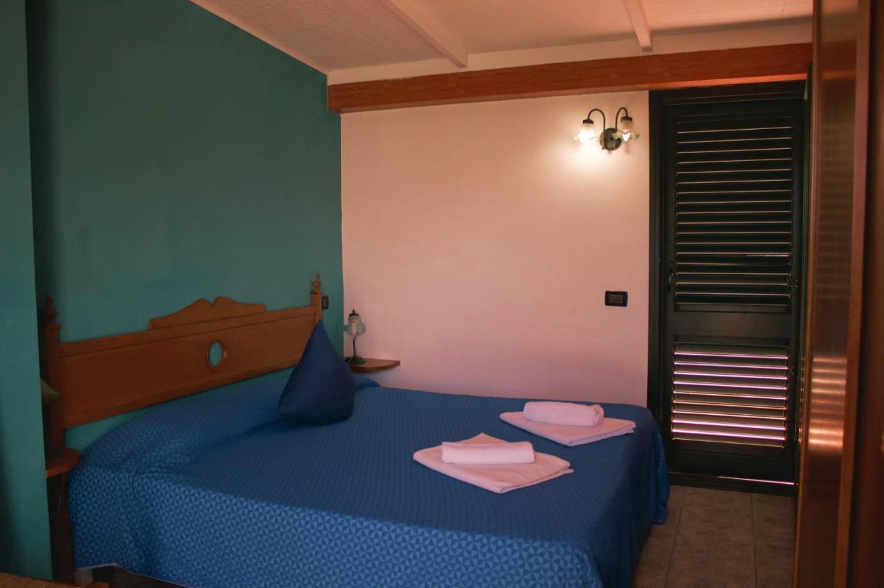 La Trinacria Bed & Breakfast Giardini Naxos Eksteriør bilde