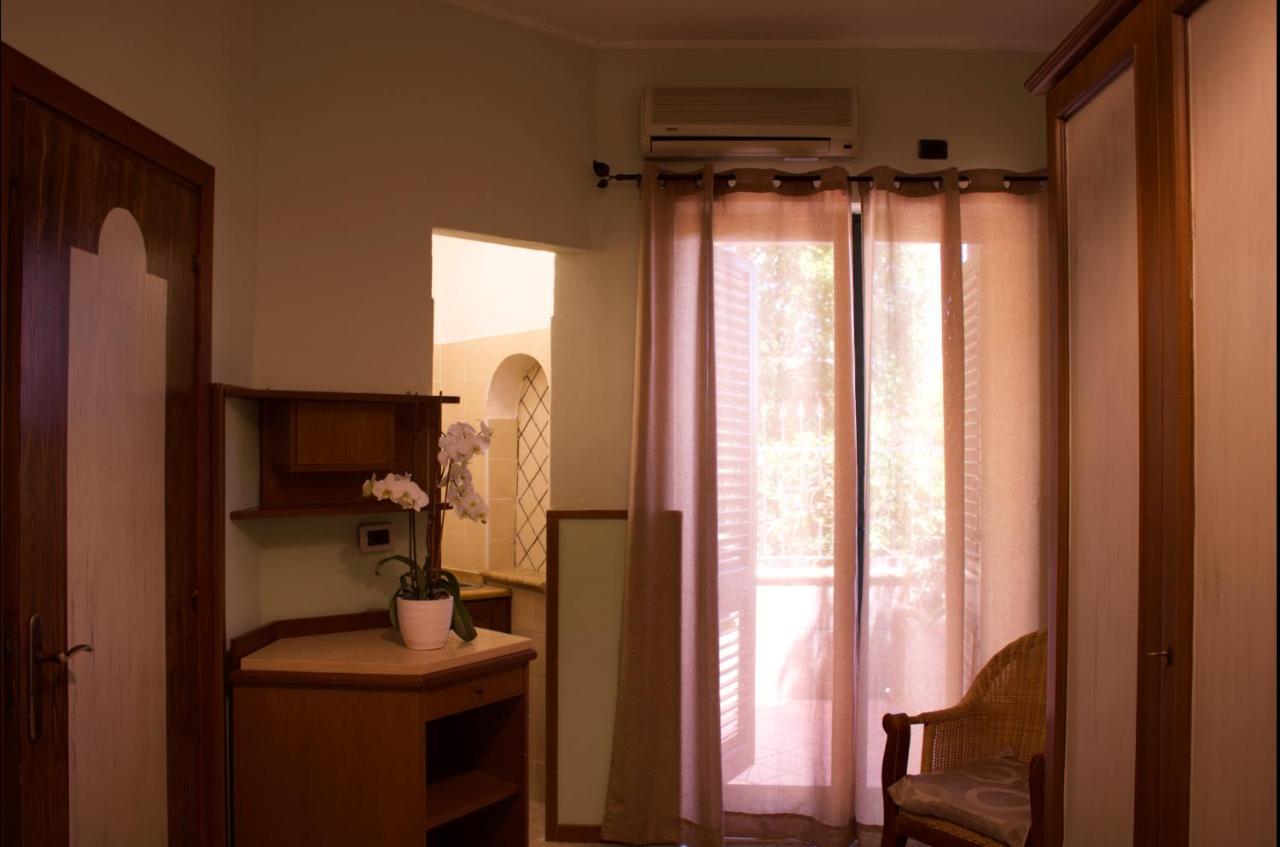 La Trinacria Bed & Breakfast Giardini Naxos Eksteriør bilde